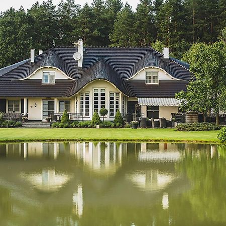 Hubertus Dwor Mysliwski Opole Bagian luar foto